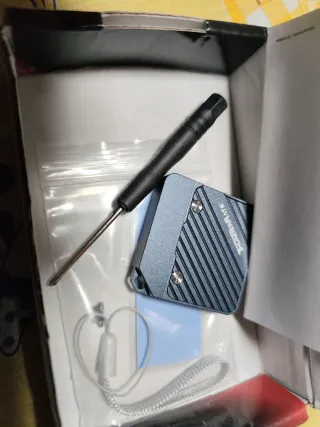 SSD Kingston 128GB NVMe PCIe Gen4 + Case