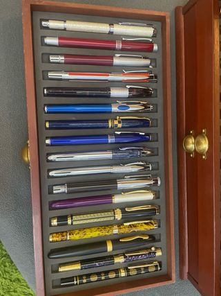 Elegante astuccio in legno per penne stilografiche