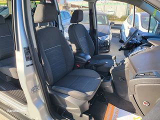 Ford Grand Tourneo Connect 1.5 TDCi 120cv Titanium