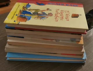 Lote de 8 libros infantiles, a partir de 12 años