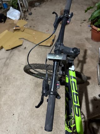 Bicicleta WST Poison 2022