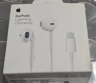 Iphone 11 Verde con funda, cable y cargador