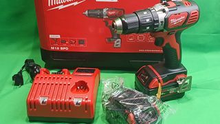 Taladro Percutor Milwaukee 18V 4.0 Ah