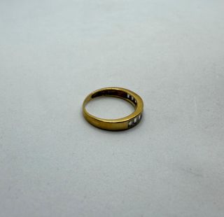 Anillo de oro de 18k circonitas, 2.81 g, T-15.