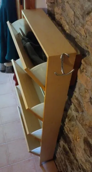 Zapatero de madera para pared