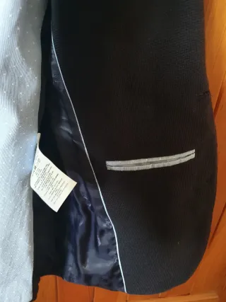 Americana niño azul marino, marca Tizzas.