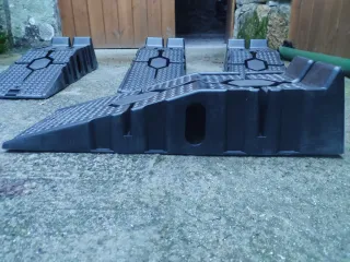 4 Rampas elevación coche. Nuevas, en su caja.