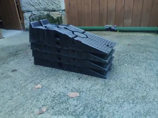 4 Rampas elevación coche. Nuevas, en su caja.