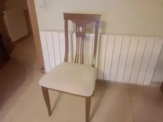 Silla de salón madera y tela beige