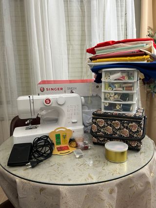 Máquina de coser Singer SM024