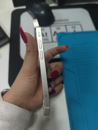 iPhone 12 mini para repuestos