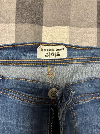 Pantalón vaquero skinny hombre con rotos