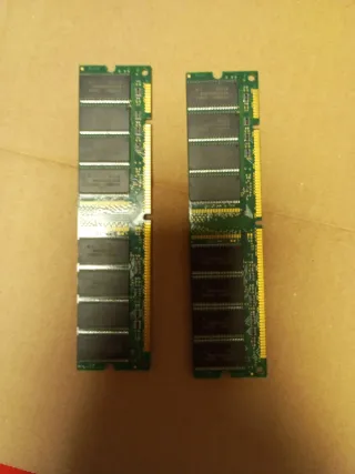 2x Tarjetas Memoria RAM Hyundai
