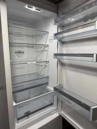 Nevera Bosch Combi NoFrost A+++ con VitaFresh