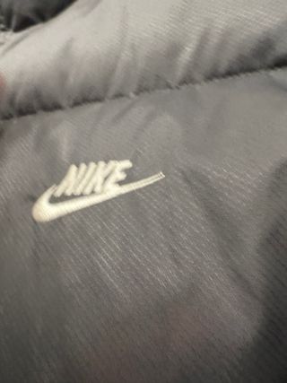 Chaleco Nike Plumas Gris/Verde