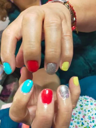 manicura semipermanente