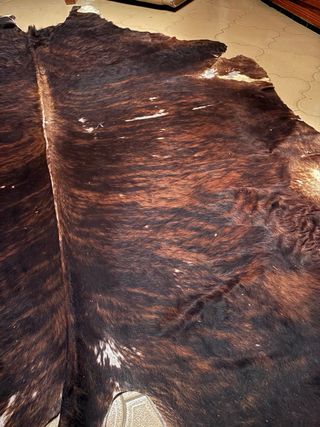 Alfombra de piel de vaca,auténtica.Perfecta