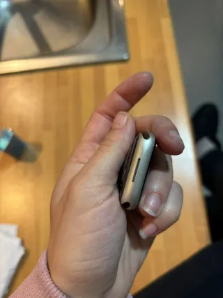 Apple Watch Serie 7 41mm Grigio/Argento. Con caricatore