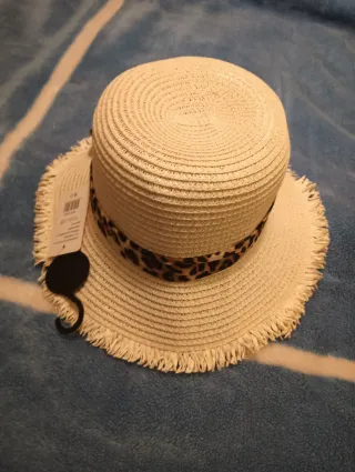 Gorro de playa con lazo estampado