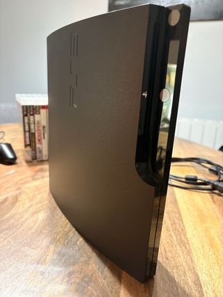 PlayStation 3 Slim 120GB Negra. Como Nueva