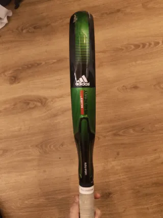 Pala Adidas Carbon Attk Supernova