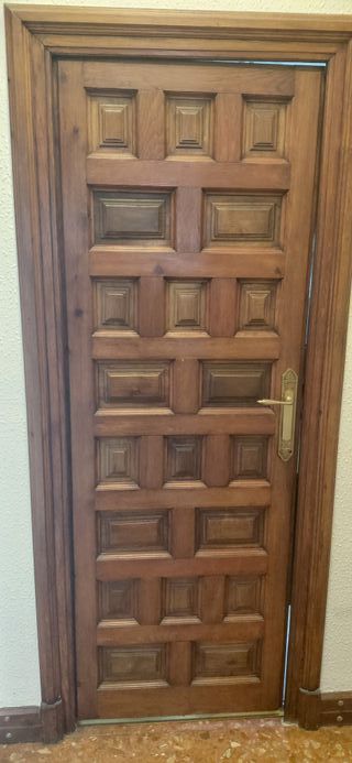 Puertas madera estilo castellano