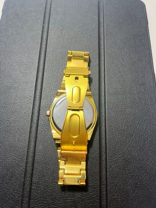 Reloj IRANDY Dorado