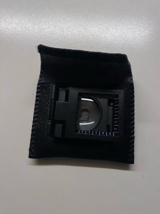 Cuentahilos con su funda