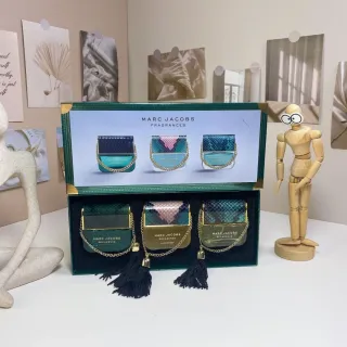 VARIOS MODELOS ESTUCHES PERFUMES EN MINIATURA