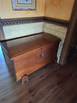 Dormitorio y Armario Tallado Exclusivo