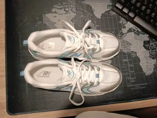 New Balance 530 Azul y Blanco