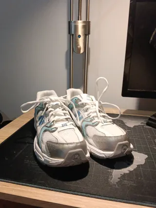 New Balance 530 Azul y Blanco