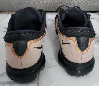 Zapatillas Nike Air Vapormax Negro Dorado
