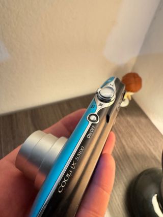 Cámara Nikon COOLPIX Azul 14MP 5x Zoom