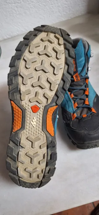 Botas trekking Quechua 500
