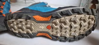 Botas trekking Quechua 500