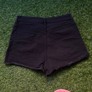 Pantalón corto vaquero negro