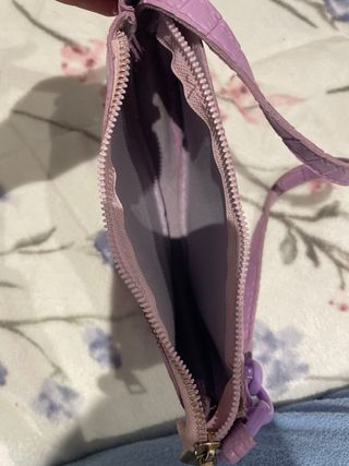 Bolso lila cocodrilo asa cadena