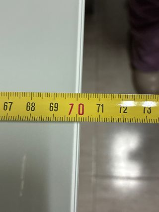 Tavolo da cucina in vetro e metallo