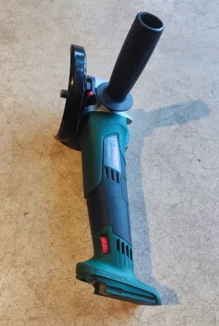 Amoladora Bosch advanced grind 18v + batería+disco