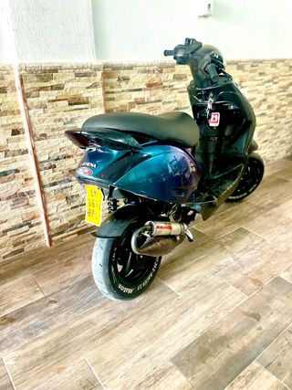 Piaggio Zip SP