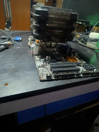 Placa Base Gigabyte GA-Z97-HD3 + CPU + Disipador