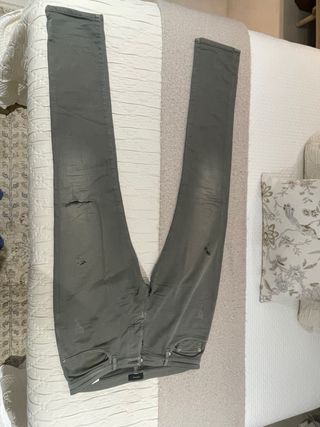 Pantalón vaquero caqui