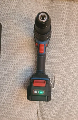 Taladro Erbauer 18V Brushless