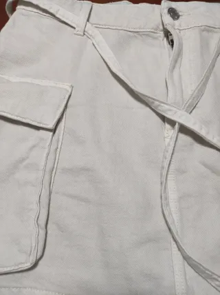 Minifalda Beige Talla 40 Stradivarius