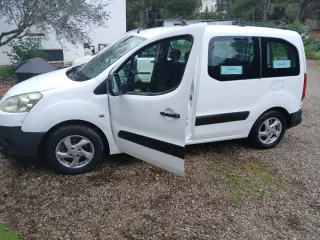 Peugeot Partner 2011