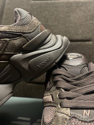 Zapatos New Balance 9060 Marrón