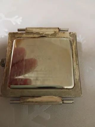 Reloj Guess Cuadrado Correa Cuero Marrón