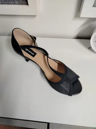 Zapatos de fiesta negros