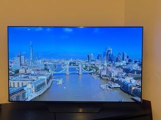 TV OLED LG 55B3 Con sus plasticos y caja